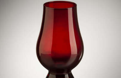 Rødt Glencairn glass